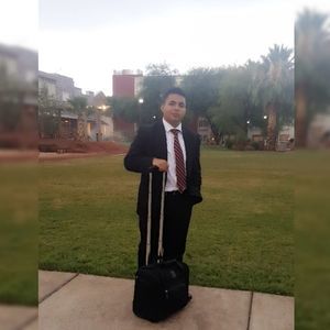 Meet your Posher, Luis